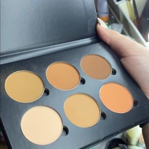 Contour Kit Tan to Deep